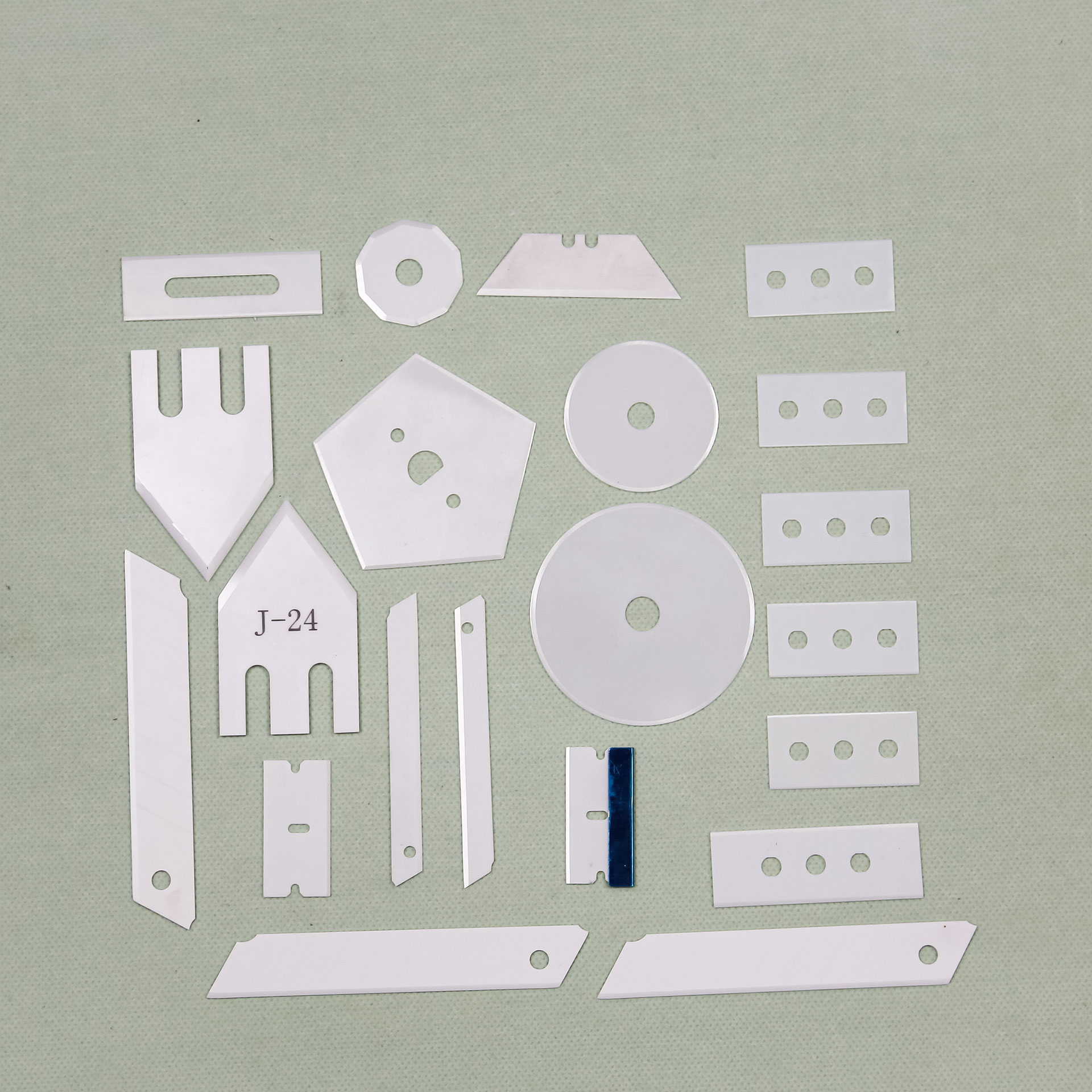 ceramics blades